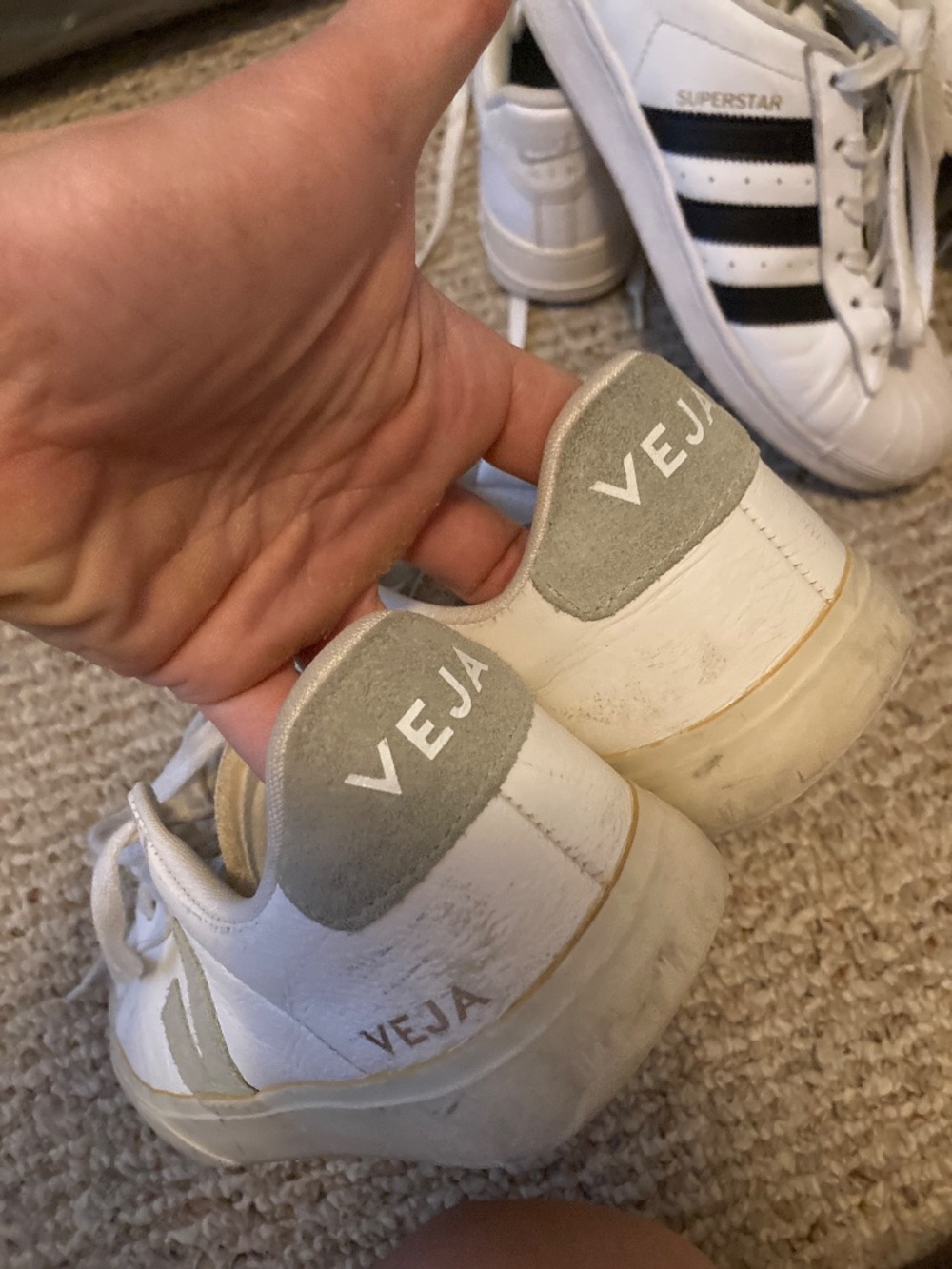 Cute womens 8 Veja genuine leather sneakers - Picture 4 of 6